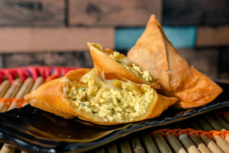 Paneer Bhurji Samosa