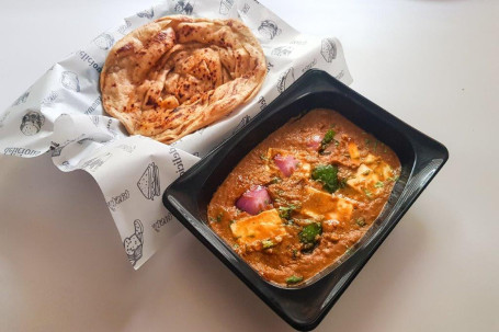 Kadhai Paneer Breads Combo