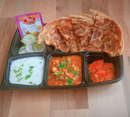 Desi Ghee Ka Khasta Paneer Masala Paratha