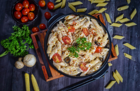 Pasta Penne Alfredo (White Sause