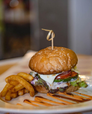 Humpty Dumpty Burger With French Fry