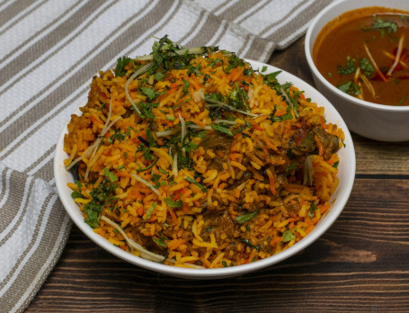 Chicken Biryani With Gravy (With Bone)