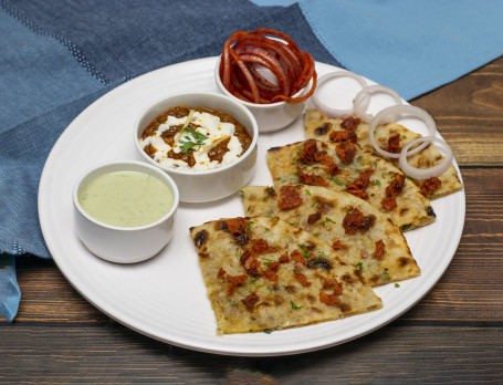 Mutton Keema Naan (Malai Gravy)