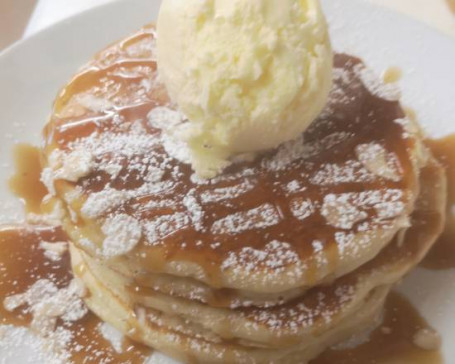 Salted Caramel Pancakes