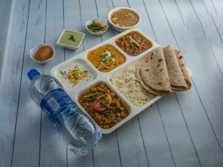 Bahubali Thali 4(Serves 2)