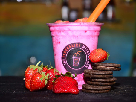 Oreo Strawberry Milk Shake