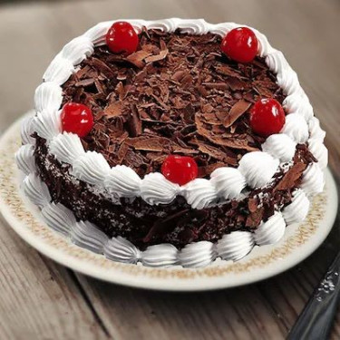 Black Forest Chips Cake