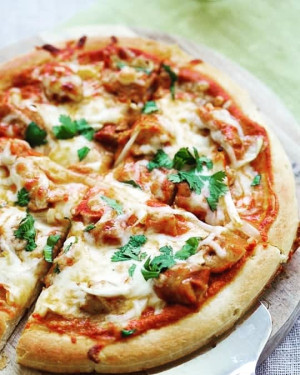 10 Multigrain Chicken Tawa Tikka Pizza