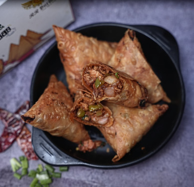 Chicken Chow Chow Samosa 4 Pieces