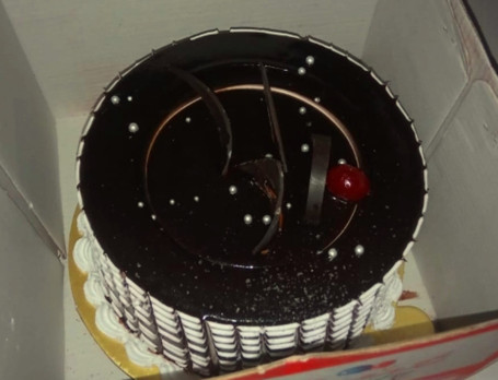 Dark Choc Eggless Cake (1/2 Kg)