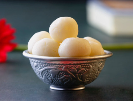 Sponge White Rasgulla