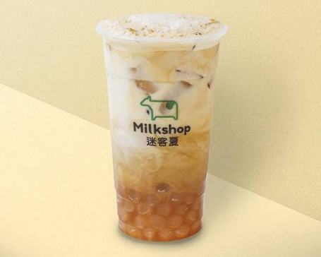 Drink Hot Tea En Neem Black Tea Latte Met Tapioca