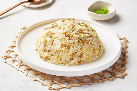 Egg Fried Rice With Shredded Pork