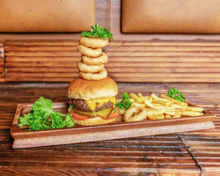 American Cheese Burger With Bacon And Onion Rings