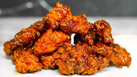 12 Crispy Boneless Wings