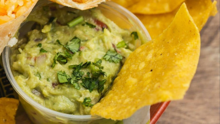 Sombrero Chips W/Guac