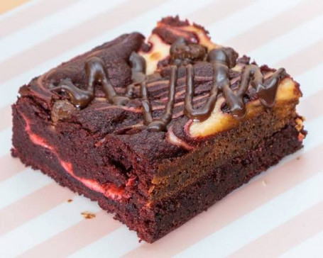 Red Velvet Cheesecake Swirl Brownie