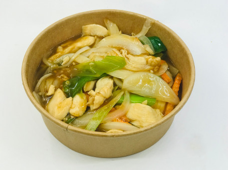 Stir Fried Chicken With Garlic And Onion Sauce