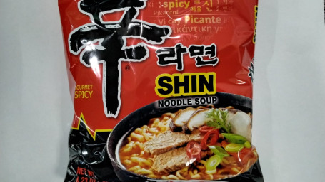 Shin Ramyum Spicy Ramen