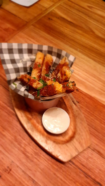 Fried Polenta Chips, Sea Salt, Sticky Black Vinegar, Gorgonzola Dip