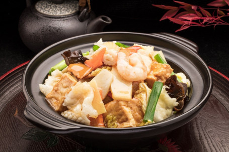 Stewed Seafood Combination And Tofu Claypot