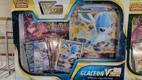 Glaceon Vstar Box