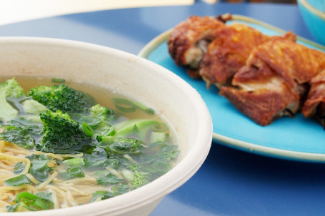 Crispy Skin Chicken Egg Noodle Soup (Chicken Stock)