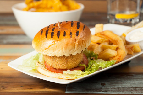 Veggie Burger (Salad And Mayo) With Chips