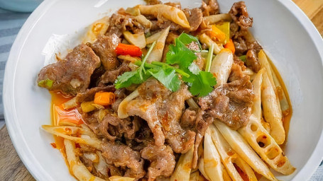 Stir Fried Beef W. Bamboo Shoots Cuì Sǔn Xiǎo Huáng Niú