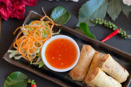 Vegetarian Spring Roll (Por Pia Pak)