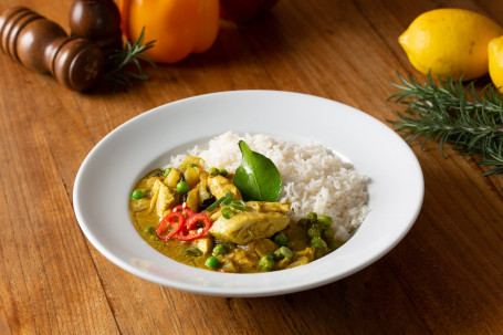 Yellow Coconut Chicken Curry