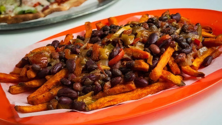 Loaded Cajun Sweet Potato Vegan Chili Fries With Vegan Honey Mustard