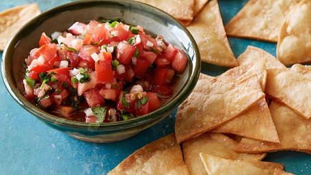 Cheese Chips With Salsa