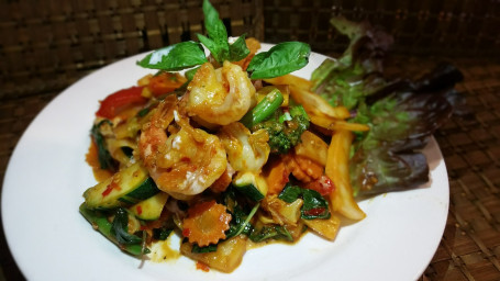 Pad Kra Pow (Chilli Basil)