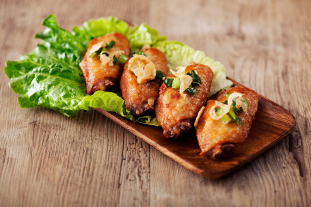 Shùn Huà Xiāng Máo Jī Yì (4Jiàn Deep Fried Chicken Wings W/ Lemongrass (4Pcs