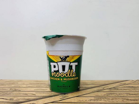 Pot Noodle Kip En Champignon 90G