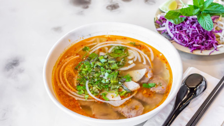 Bun Bo Hue (Hot Spicy Beef)