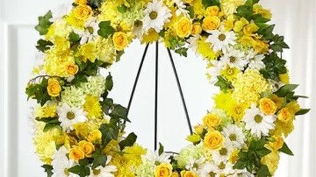 Golden Remembrance Wreath