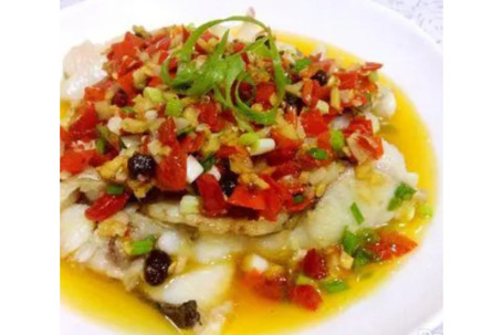 Steamed Seabass Slices With Chilli Duò Jiāo Yú Piàn