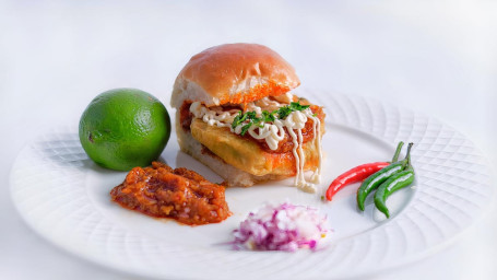 Tfic Special Vada Pav (Vegetarian)