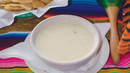 White Cheese Sauce (Queso)