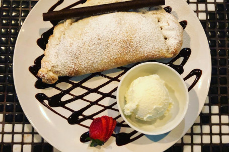 Ferrero Rocher Calzone