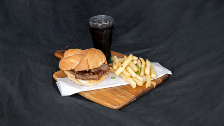 Beef And Gravy Roll 600Ml Coke