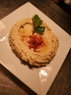 6 Hummus (V)