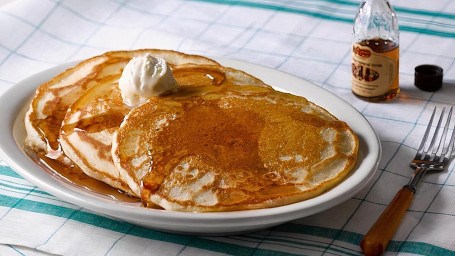 Buttermilk Pancakes Met 100% Pure Natural Syrup