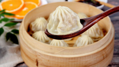 Steamed Pork Soup Dumpling (6)