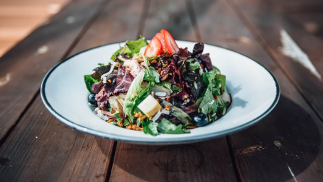 Salade Met Kippenbessen En Pecannoten