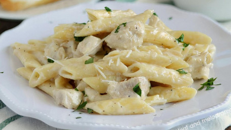 Penne With Alfredo Sauce And Grilled Chicken