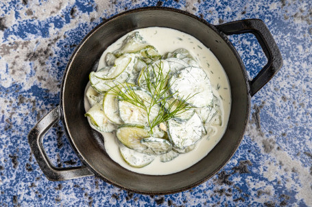 Mizeria (Polish Cucumber Salad) Mǐ Zé Lǐ Yà （Bō Lán Qīng Guā Shā Lǜ）