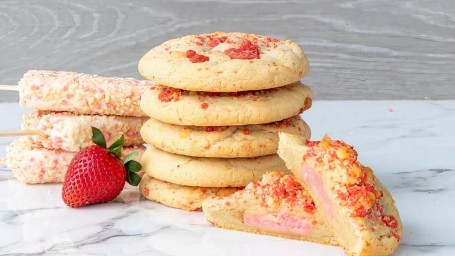 Stuffed Strawberry Shortcake Cookie